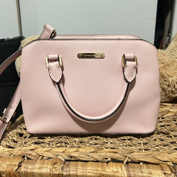 Michael Kors pink crossbody purse - Picture 1 of 10
